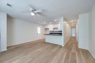 1721 W Walker St, Denison, TX 75020 - Photo 6