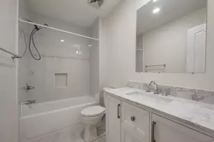 1721 W Walker St, Denison, TX 75020 - Photo 8