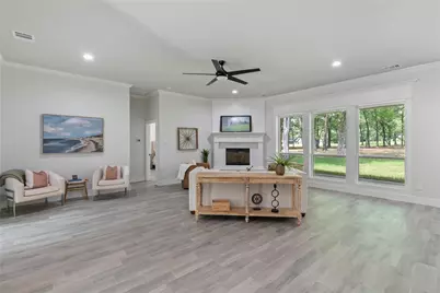 128 Saint Andrews Drive E, Mabank, TX 75156 - Photo 6