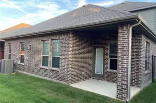 118 Sunshine dr, Euless, TX 76039 - Photo 2