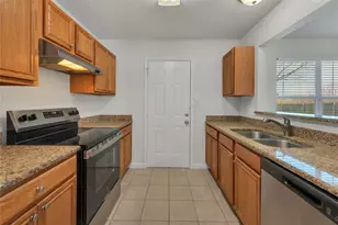 3113 Autumn Run Dr, Forest Hill, TX 76140 - Photo 6