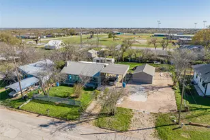 903 W Wheeler St, Breckenridge, TX 76424 - Photo 34