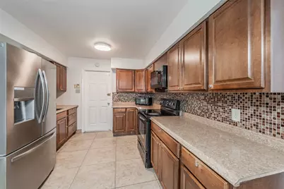 2638 Crestbrook Lane, Grand Prairie, TX 75052 - Photo 12