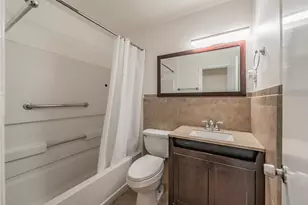 2638 Crestbrook Ln, Grand Prairie, TX 75052 - Photo 28