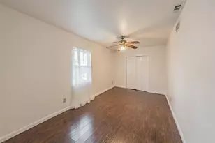 2638 Crestbrook Ln, Grand Prairie, TX 75052 - Photo 24