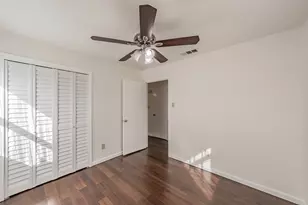 2638 Crestbrook Ln, Grand Prairie, TX 75052 - Photo 22