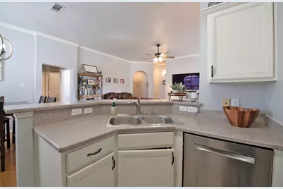 2005 Reddenson Drive, Carrollton, TX 75010 - Photo 10