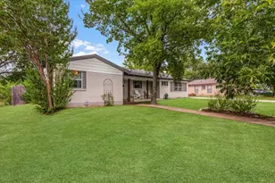 3721 London Ln, Richland Hills, TX 76118 - Photo 2