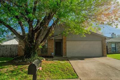 6802 Blackberry Drive, Arlington, TX 76016 - Photo 1