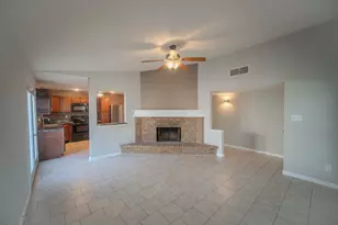 6802 Blackberry Dr, Arlington, TX 76016 - Photo 6