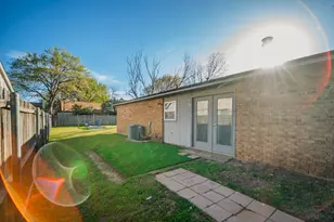 6802 Blackberry Dr, Arlington, TX 76016 - Photo 18