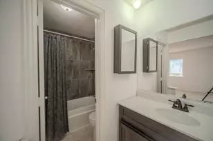 6802 Blackberry Dr, Arlington, TX 76016 - Photo 16