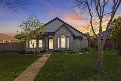 2405 Rockhill Road, McKinney, TX 75072 - Photo 2