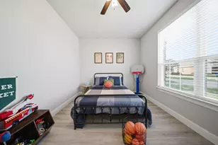 315 Bronco Dr, Pilot Point, TX 76258 - Photo 8