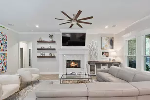 245 Colonial Dr, Mabank, TX 75156 - Photo 12