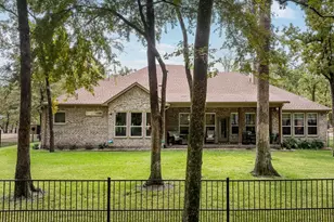 245 Colonial Dr, Mabank, TX 75156 - Photo 38