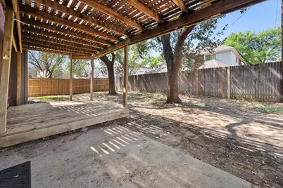 6104 Hedgeapple Court, Arlington, TX 76001 - Photo 32