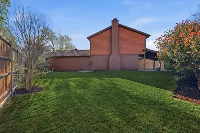 3609 Wayne Court, Bedford, TX 76021 - Photo 4