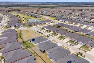 1112 Cornerstone Dr, Little Elm, TX 76227 - Photo 38