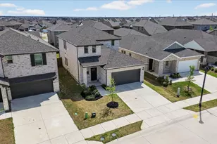 813 Rosemary Hl Dr, Princeton, TX 75071 - Photo 2