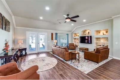 9012 Kingston Drive, Denton, TX 76207 - Photo 4