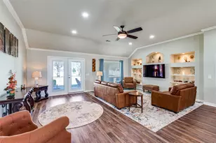 9012 Kingston Dr, Denton, TX 76207 - Photo 4