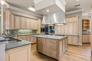 2306 Winton Terrace Ct, Granbury, TX 76048 - Photo 14