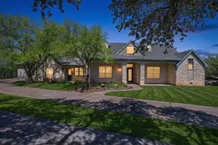 2306 Winton Terrace Ct, Granbury, TX 76048 - Photo 2