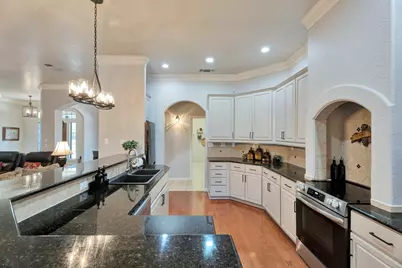 9321 S Longwood Drive, Granbury, TX 76049 - Photo 10