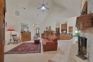 2526 Hayley Dr, Weatherford, TX 76085 - Photo 8