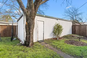 1617 N Ricketts St, Sherman, TX 75092 - Photo 30