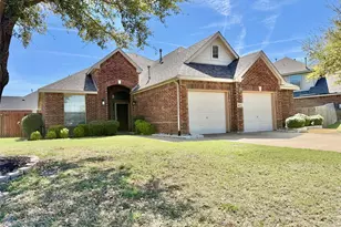 1022 Parkwood Dr, Cedar Hill, TX 75104 - Photo 2