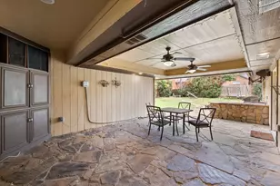 1014 Kingston Dr, Mansfield, TX 76063 - Photo 2