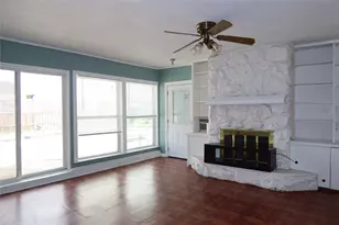 3310 O Henry Dr, Garland, TX 75042 - Photo 2