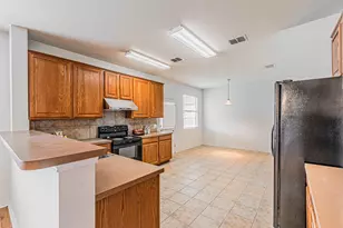 7804 Hidden Path Ln, Denton, TX 76210 - Photo 10