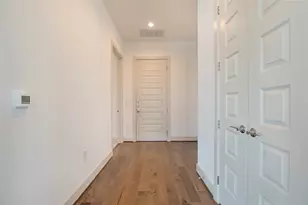 2323 N Akard St, Dallas, TX 75204 - Photo 12