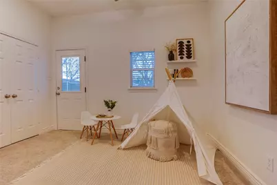 830 N Clinton Avenue, Dallas, TX 75208 - Photo 30