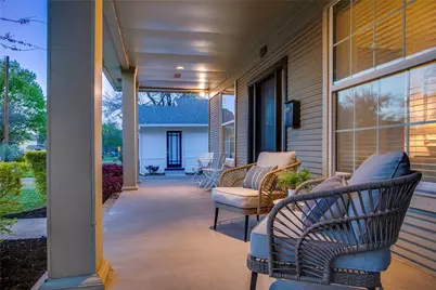830 N Clinton Avenue, Dallas, TX 75208 - Photo 4