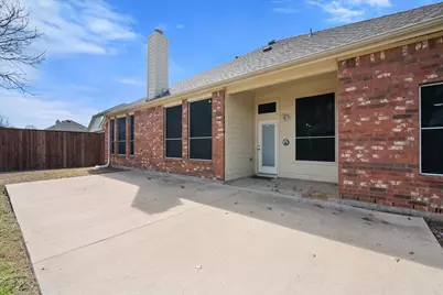 1020 Fair Oaks Drive, Grand Prairie, TX 75052 - Photo 38