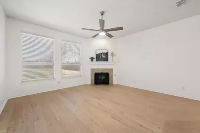 1020 Fair Oaks Drive, Grand Prairie, TX 75052 - Photo 28