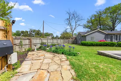 1403 S Robertson Avenue, Tyler, TX 75701 - Photo 12