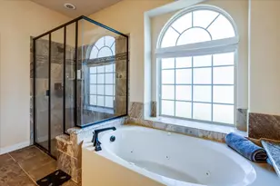 303 Fountain Creek Ct, Ovilla, TX 75154 - Photo 20