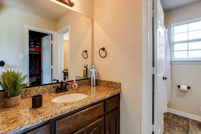 303 Fountain Creek Court, Ovilla, TX 75154 - Photo 22