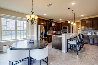 303 Fountain Creek Court, Ovilla, TX 75154 - Photo 10