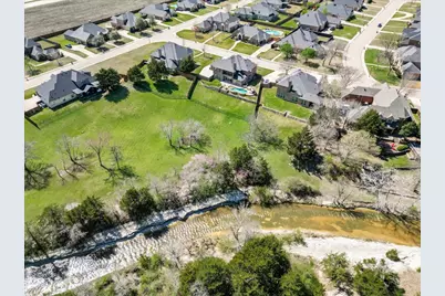 303 Fountain Creek Court, Ovilla, TX 75154 - Photo 14