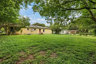 2225 N 50th St, Waco, TX 76710 - Photo 16