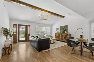 2981 Eric Ln, Farmers Branch, TX 75234 - Photo 6