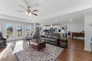 1006 High Pt Dr, Mineral Wells, TX 76067 - Photo 10