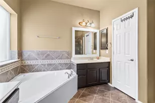 824 Peach Ln, Burleson, TX 76028 - Photo 22