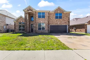 824 Peach Ln, Burleson, TX 76028 - Photo 2